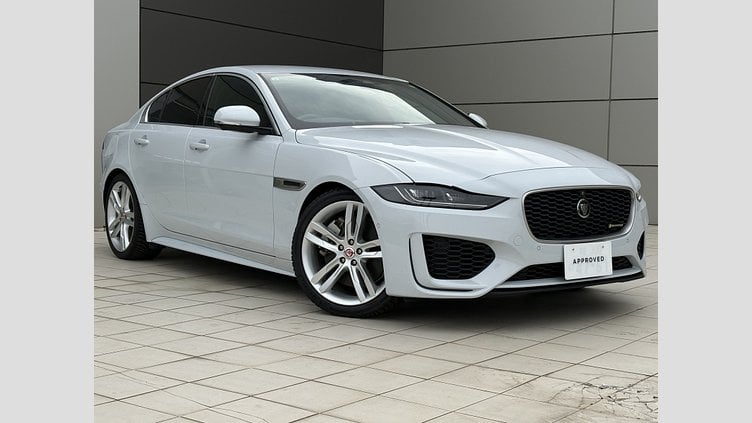 2021 認定中古車 Jaguar XE Yulong White 2.0L P250  RダイナミックSE