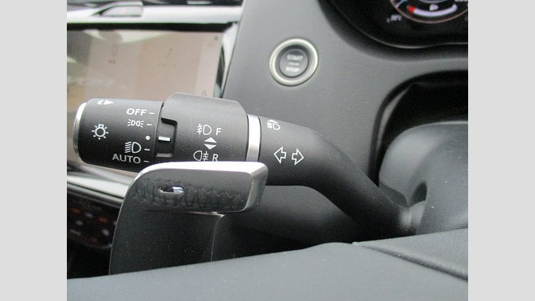 2024 認定中古車 Jaguar E-Pace Fuji White D204 R-Dynamic SE