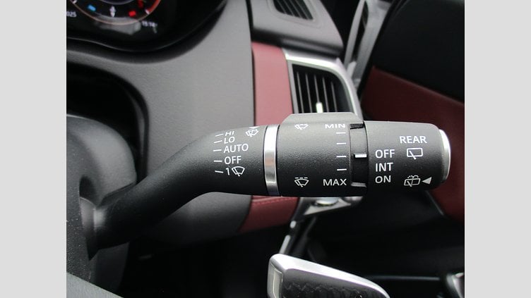 2024 認定中古車 Jaguar E-Pace Fuji White D204 R-Dynamic SE