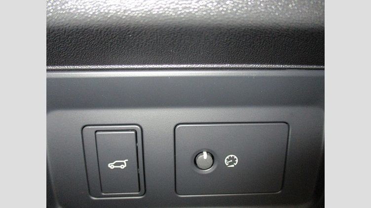 2024 認定中古車 Jaguar E-Pace Fuji White D204 R-Dynamic SE