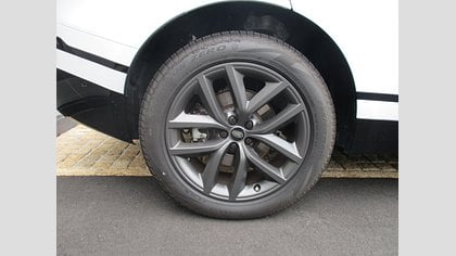 Range Rover Velar 9