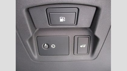 Range Rover Velar 17