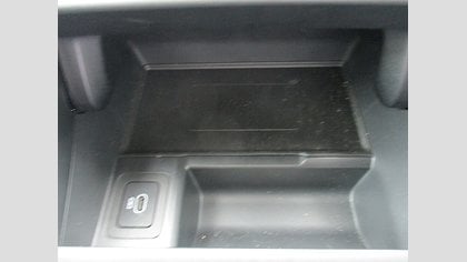 Range Rover Velar 10