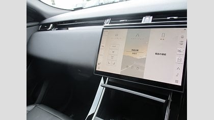 Range Rover Velar 13