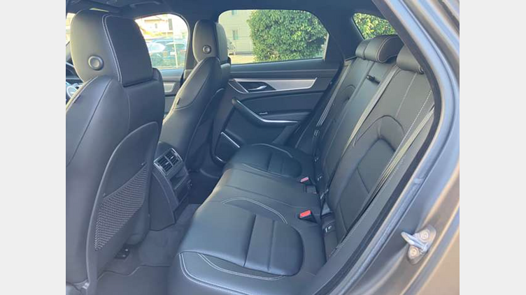 2024 認定中古車 Jaguar F-Pace Ostuni Pearl White D200 RダイナミックSE