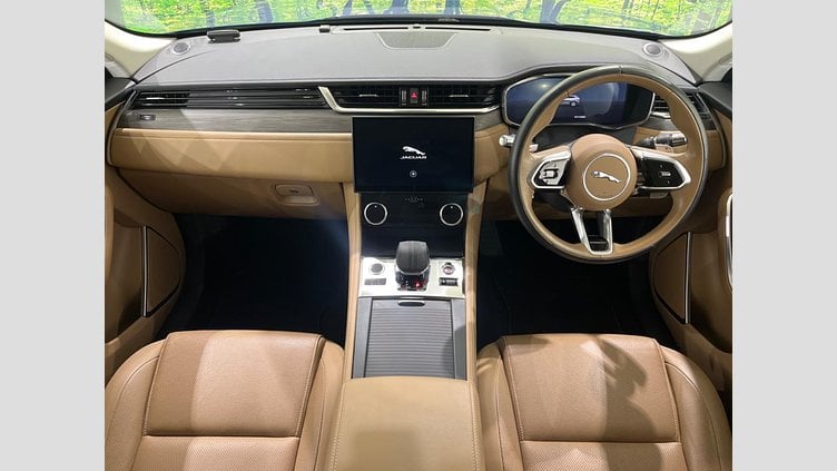 2021 認定中古車 Jaguar F-Pace Bluefire 4WD S  D200