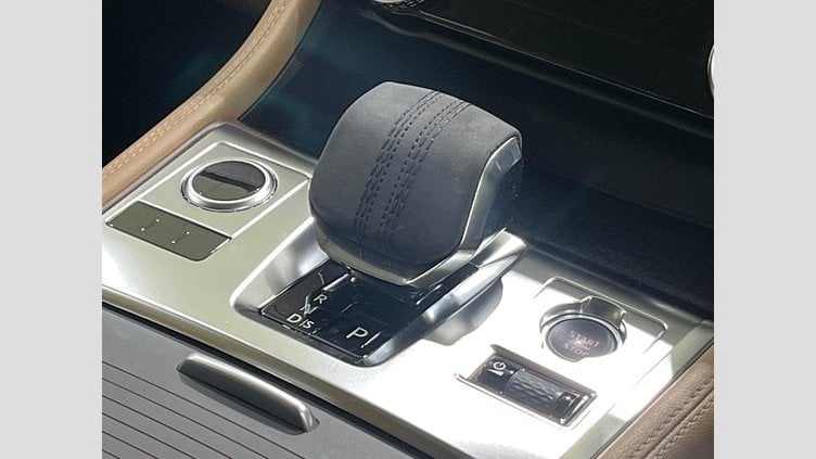 2021 認定中古車 Jaguar F-Pace Bluefire 4WD S  D200