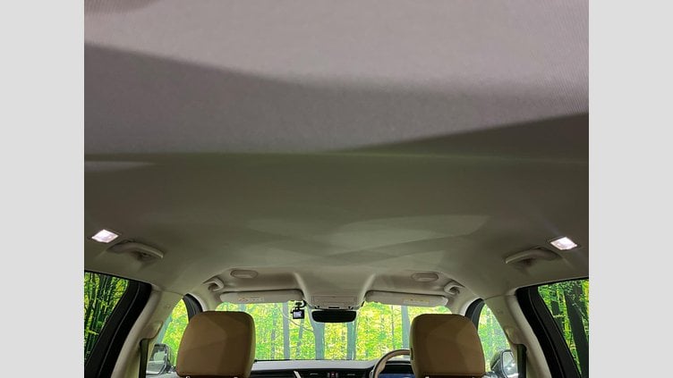 2021 認定中古車 Jaguar F-Pace Bluefire 4WD S  D200