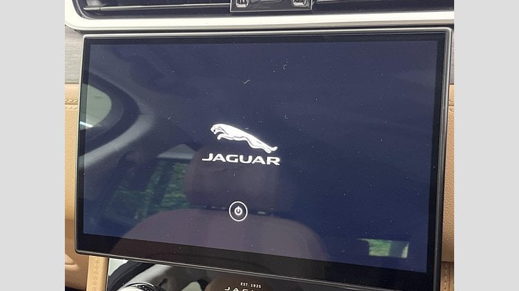 2021 認定中古車 Jaguar F-Pace Bluefire 4WD S  D200