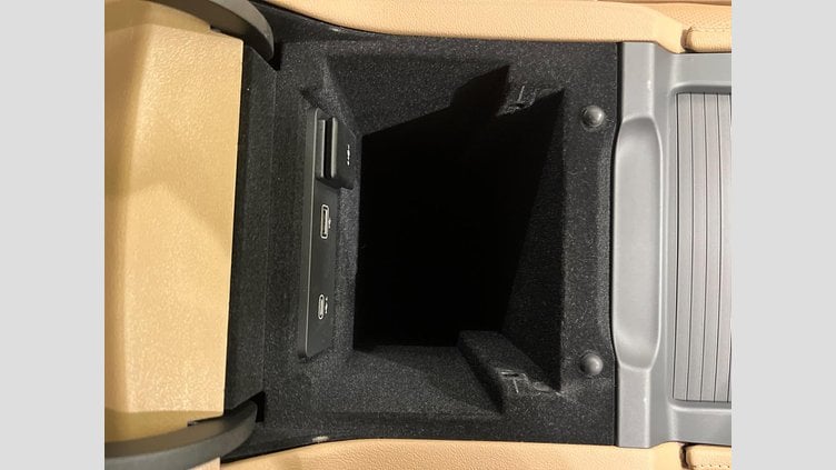 2021 認定中古車 Jaguar F-Pace Bluefire 4WD S  D200