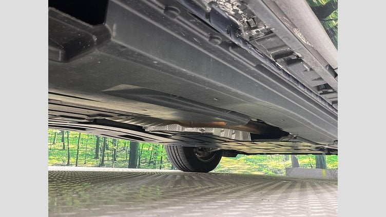 2021 認定中古車 Jaguar F-Pace Bluefire 4WD S  D200