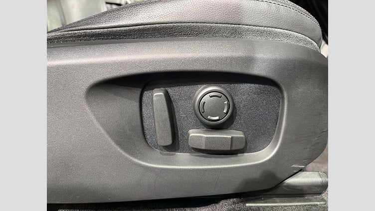 2019 認定中古車 Land Rover Discovery Sport Narvik Black ４WD ランドマークエディション