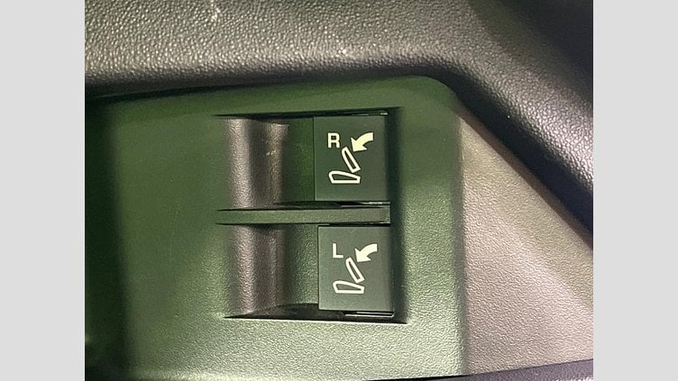 2019 認定中古車 Land Rover Discovery Sport Narvik Black ４WD ランドマークエディション