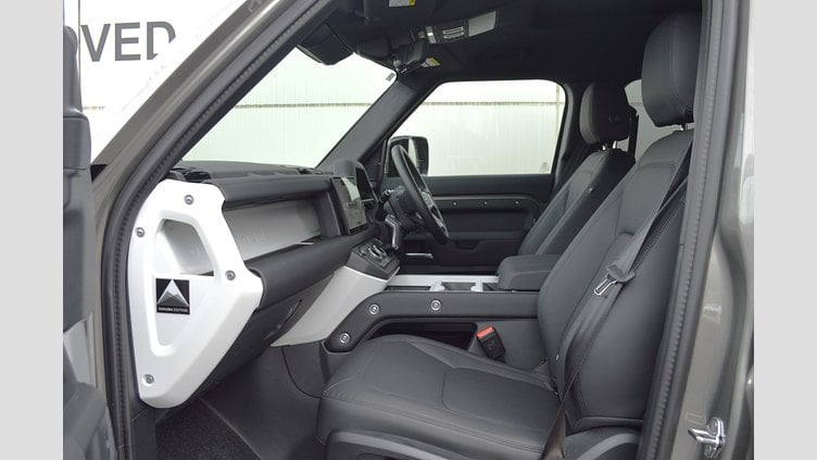 2025 認定中古車 Land Rover Defender 110 Silicon Silver D350  AWD HAKUBA EDITION