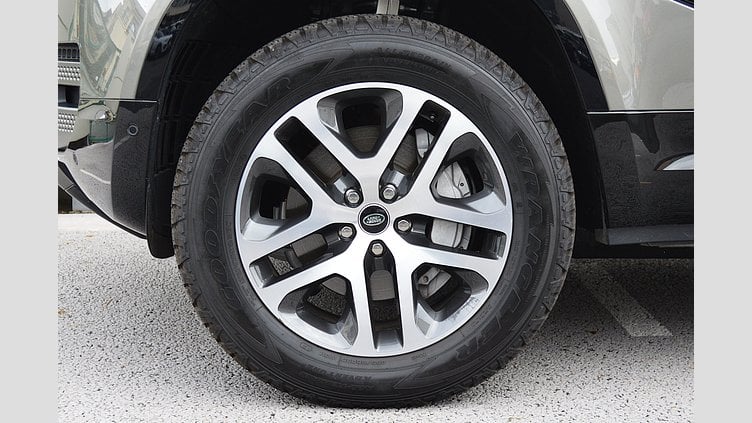 2025 認定中古車 Land Rover Defender 110 Silicon Silver D350  AWD HAKUBA EDITION