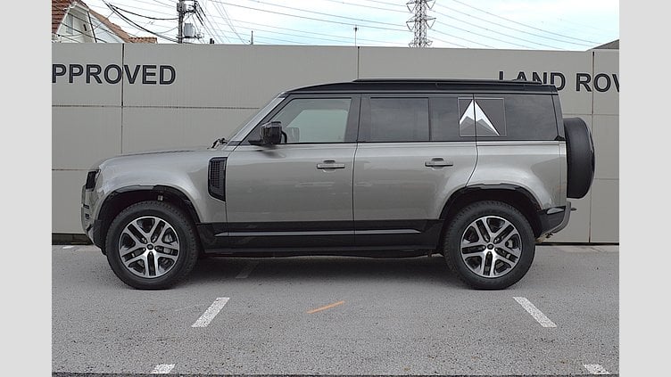 2025 認定中古車 Land Rover Defender 110 Silicon Silver D350  AWD HAKUBA EDITION