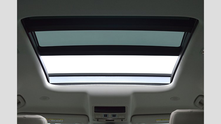 2024 認定中古車 Land Rover Defender 130 Sedona Red D300 AWD（AT） D300 SE