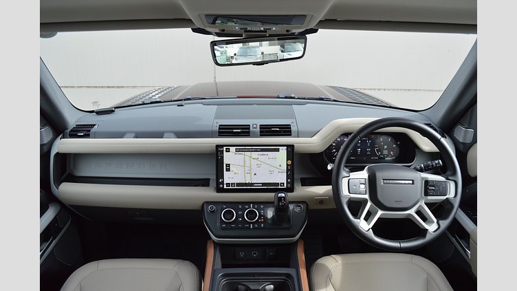 2024 認定中古車 Land Rover Defender 130 Sedona Red D300 AWD（AT） D300 SE