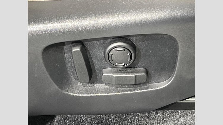 2020 認定中古車 Land Rover Discovery Sport Byron Blue ４WD S　180PS