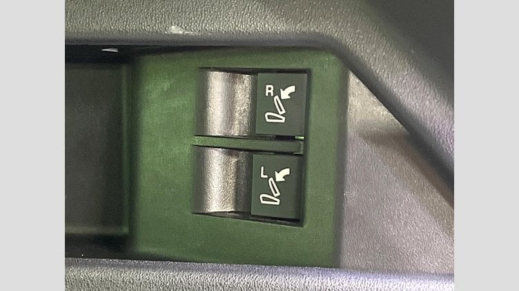 2020 認定中古車 Land Rover Discovery Sport Byron Blue ４WD S　180PS