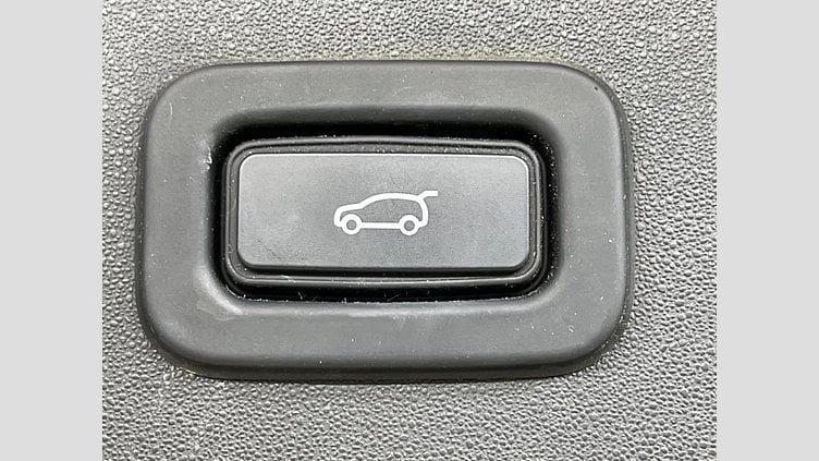 2020 認定中古車 Land Rover Discovery Sport Byron Blue ４WD S　180PS