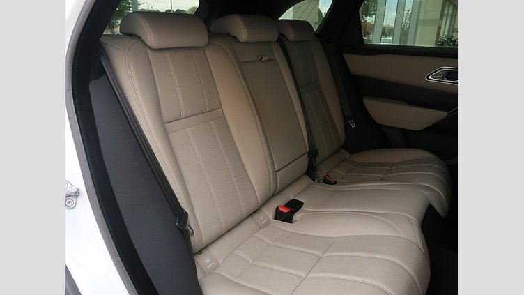 2023 認定中古車 Land Rover Range Rover Velar Fuji White ガソリン Ｒ ダイナミック ＳＥ Ｐ２５０ コイルサスペンション装着