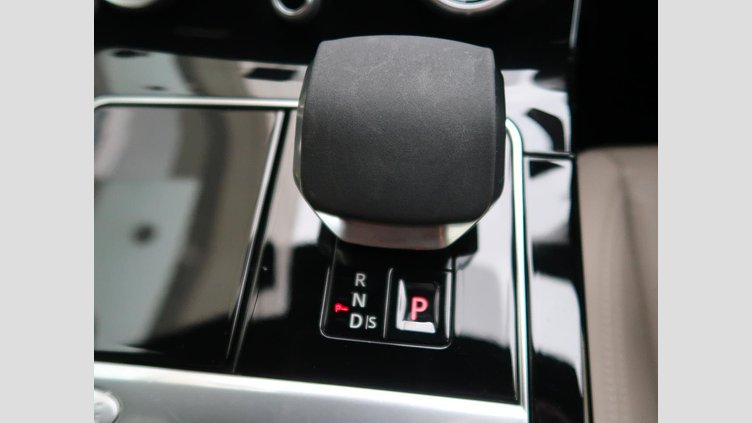 2023 認定中古車 Land Rover Range Rover Velar Fuji White ガソリン Ｒ ダイナミック ＳＥ Ｐ２５０ コイルサスペンション装着