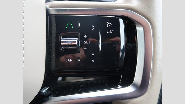 2023 認定中古車 Land Rover Range Rover Velar Fuji White ガソリン Ｒ ダイナミック ＳＥ Ｐ２５０ コイルサスペンション装着