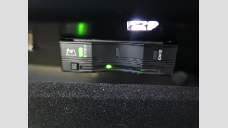 2023 認定中古車 Land Rover Range Rover Velar Fuji White ガソリン Ｒ ダイナミック ＳＥ Ｐ２５０ コイルサスペンション装着