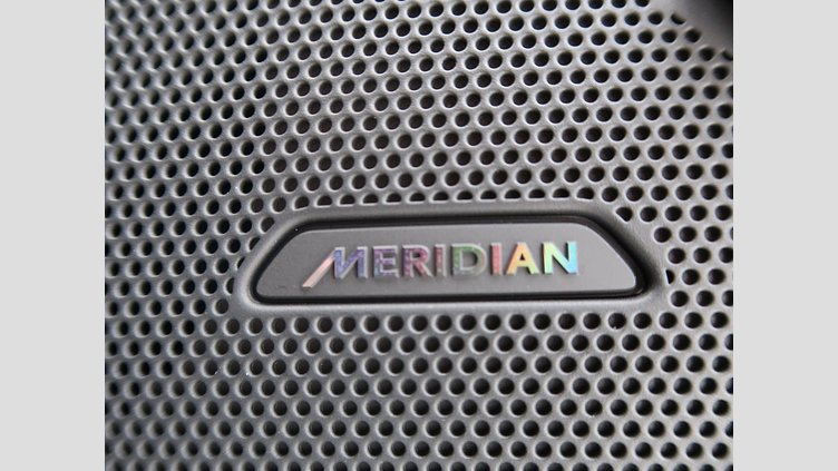 2023 認定中古車 Land Rover Range Rover Velar Fuji White ガソリン Ｒ ダイナミック ＳＥ Ｐ２５０ コイルサスペンション装着