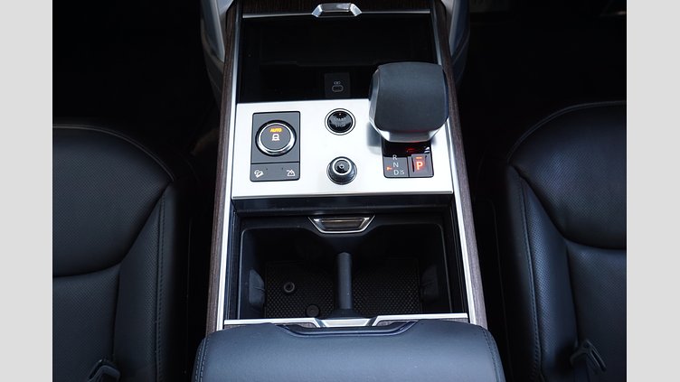 2024 認定中古車 Land Rover Range Rover リグリアンブラック - サテンフィニッシュ AWD HSE