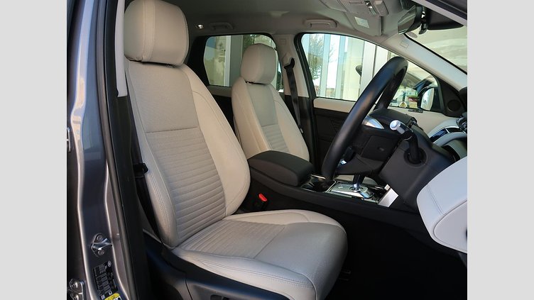 2021 認定中古車 Land Rover Discovery Sport Eiger Grey ディーゼル Ｄ１８０Ｓ