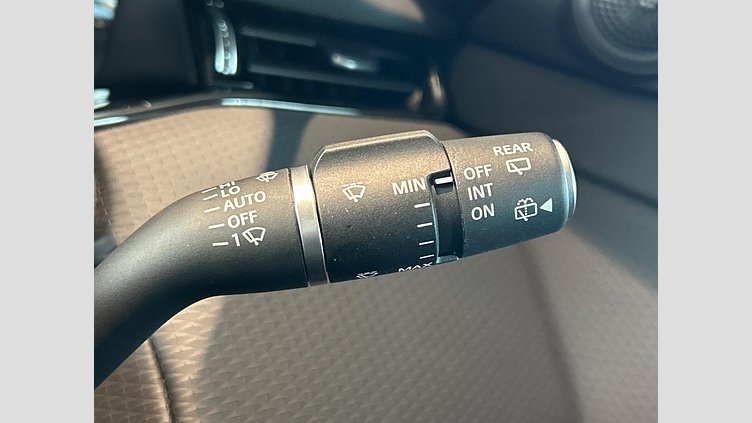 2023 認定中古車 Land Rover Range Rover Evoque Santorini Black D200 R-Dynamic SE