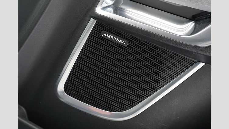 2022 認定中古車 Jaguar E-Pace ブルーファイﾔｰブルー P250 AWD（オートマチック） R-DYNAMIC SE