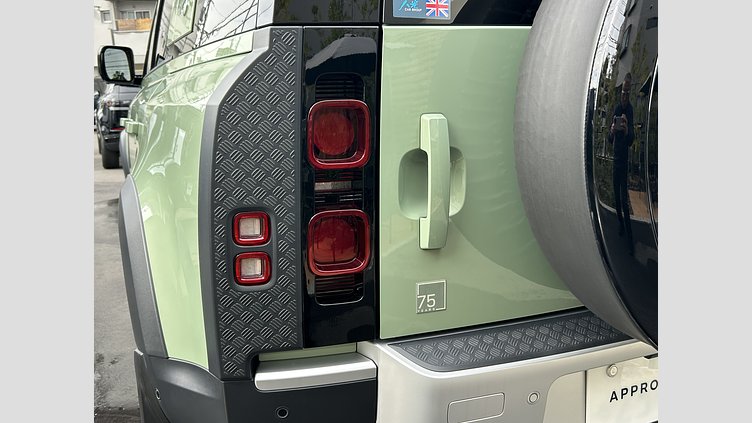 2023 認定中古車 Land Rover Defender 110 グラスミアグリーン D300 AWD（AT） 75TH LIMITED EDITION