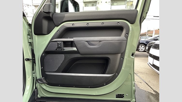 2023 認定中古車 Land Rover Defender 110 グラスミアグリーン D300 AWD（AT） 75TH LIMITED EDITION