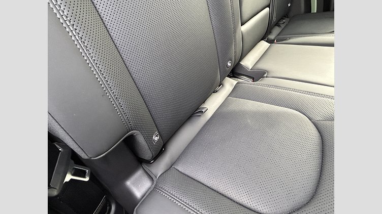 2023 認定中古車 Land Rover Defender 110 グラスミアグリーン D300 AWD（AT） 75TH LIMITED EDITION