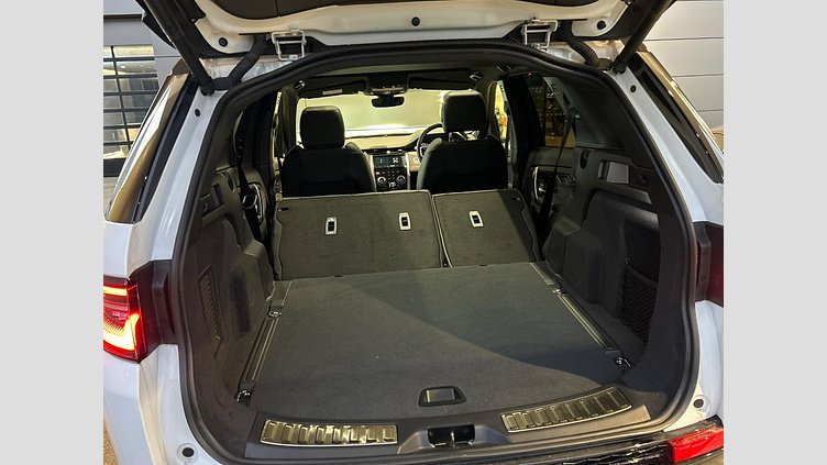 2022 認定中古車 Land Rover Discovery Sport Fuji White P250 R-Dynamic S