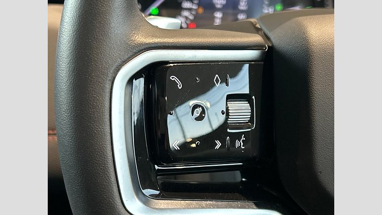 2022 認定中古車 Land Rover Discovery Sport Fuji White P250 R-Dynamic S