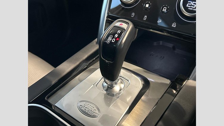 2022 認定中古車 Land Rover Discovery Sport Fuji White P250 R-Dynamic S