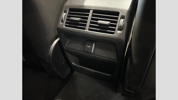 2022 認定中古車 Land Rover Discovery Sport Fuji White P250 R-Dynamic S