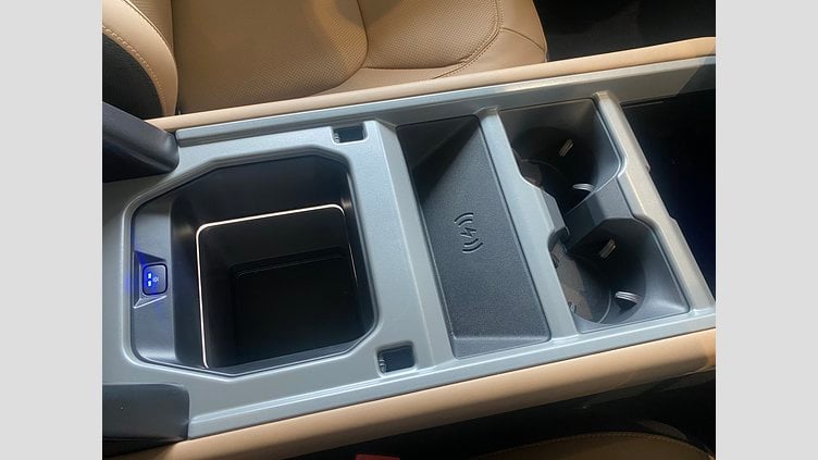 2024 認定中古車 Land Rover Defender 130 Santorini Black オートマチック X 　D350