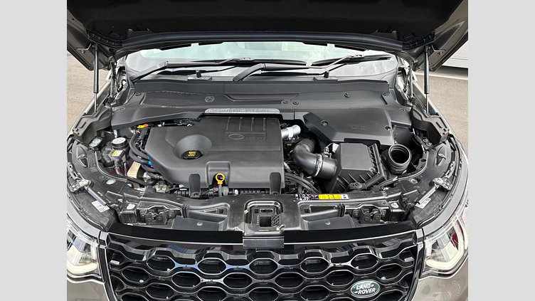 2024 認定中古車 Land Rover Discovery Sport シリコンシルバー D200マイルドハイブリッド（ディーゼル） S 