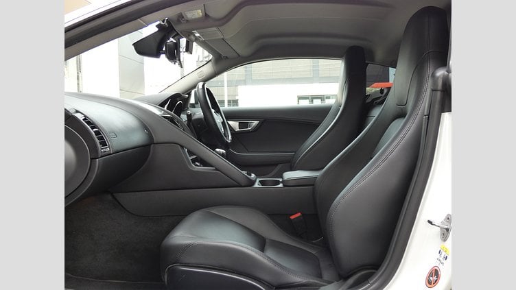 2014 認定中古車 Jaguar F-Type Polaris White 6-Speed　マニュアル S 6-Speed　マニュアル