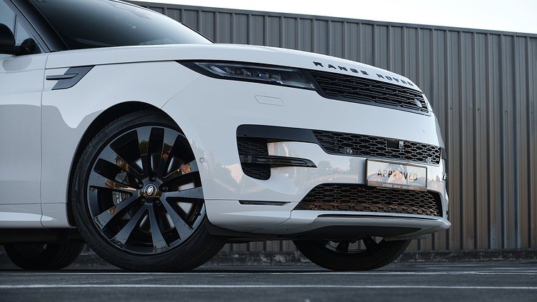 2023 Approved Land Rover Range Rover Sport Fuji White P440e Dynamic SE
