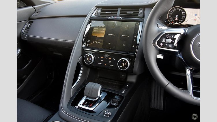 2024 Approved Jaguar E-Pace Fuji White P250 PETROL P250 R-DYNAMIC SE