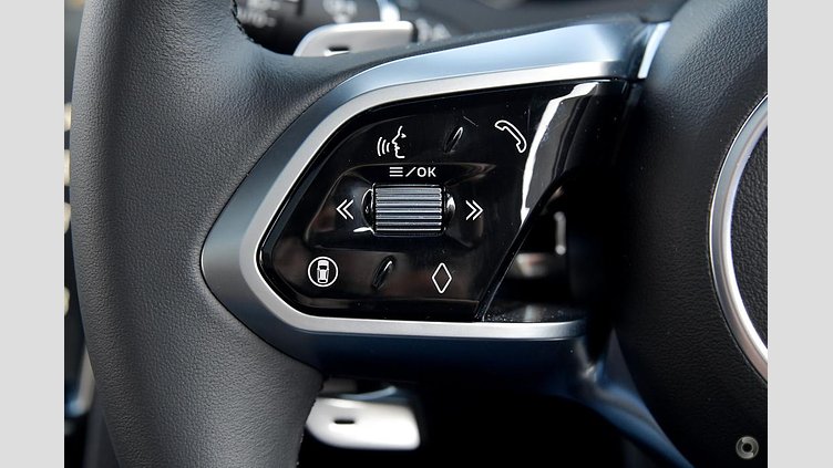 2024 Approved Jaguar E-Pace Eiger Grey P250 PETROL P250 R-DYNAMIC SE