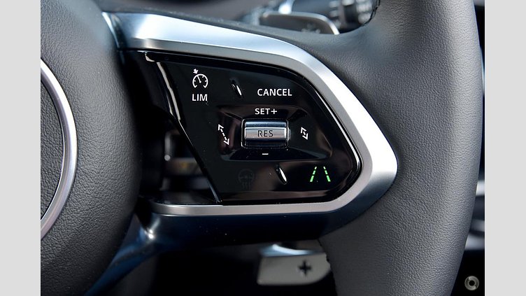 2024 Approved Jaguar E-Pace Eiger Grey P250 PETROL P250 R-DYNAMIC SE