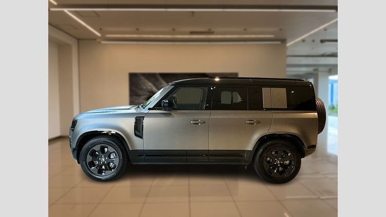 2025 認定中古車 Land Rover Defender 110 Silicon Silver AWD 8AT X-Dynamic SE