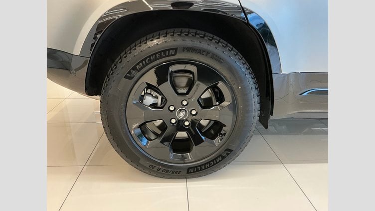 2025 認定中古車 Land Rover Defender 110 Silicon Silver AWD 8AT X-Dynamic SE